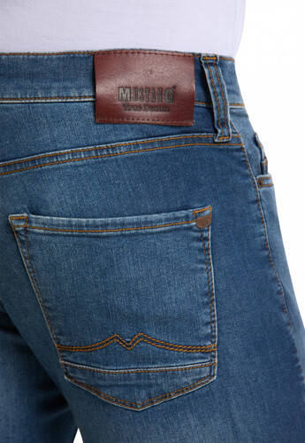 mustang jeans vegas 1008949-5000-783c.jpg